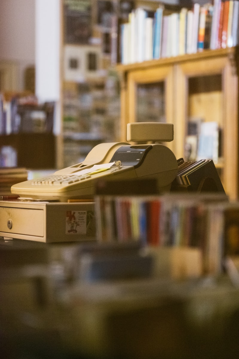Best Vintage Markets and Antique Shops 